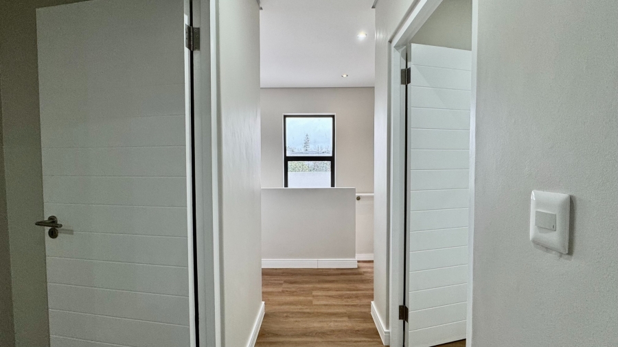 3 Bedroom Property for Sale in Croydon Gardens Estate Western Cape